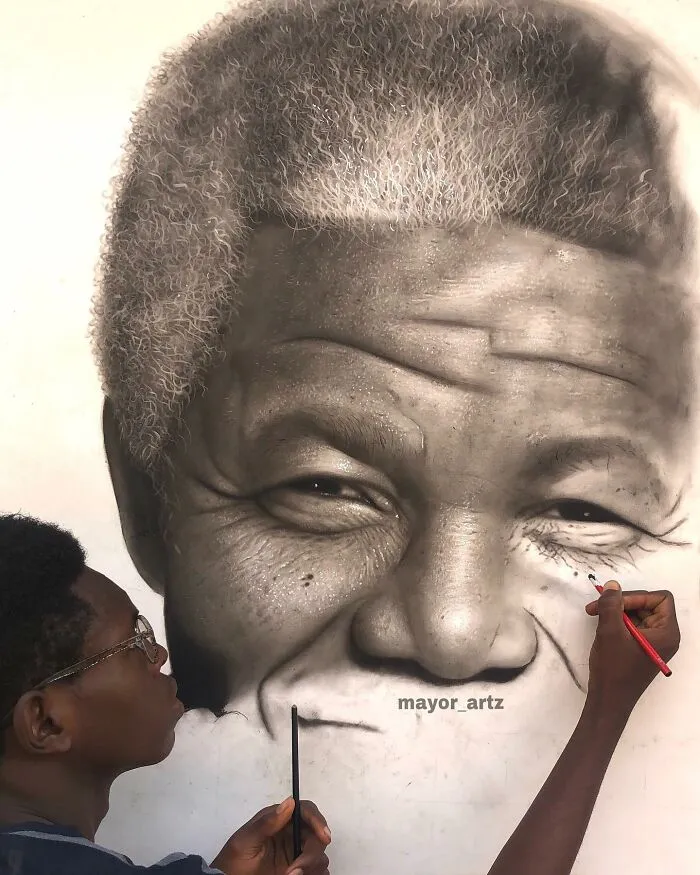This Artist Shares 25 Unfinished Portraits That Reveal The True Process Behind Hyperrealism