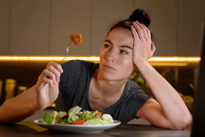 54 Real And Ugly Pregnancy Facts People Don't Talk About Often Enough