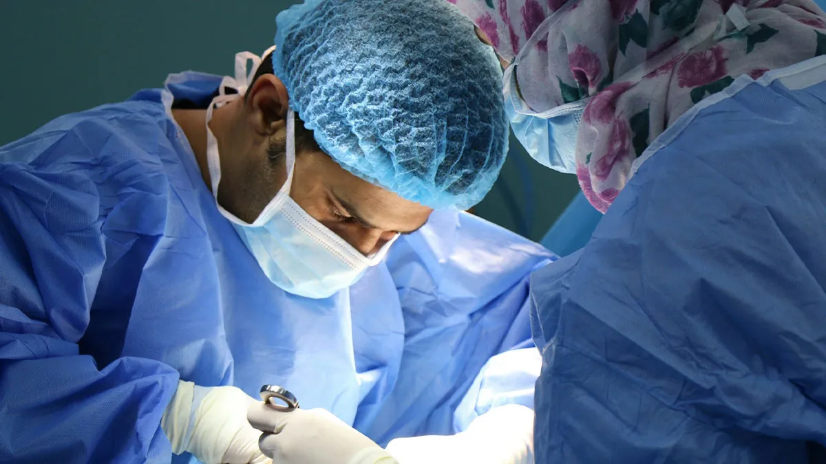 20 Médicos comparten cosas poco éticas que han visto en su profesión