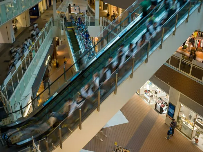 30 Juicy Stories From Folks Who Work In “Boring” Industries That Will Probably Surprise You