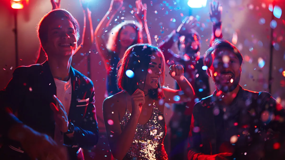 30 Nights Out That Went Off The Rails In The Best (And Worst) Ways