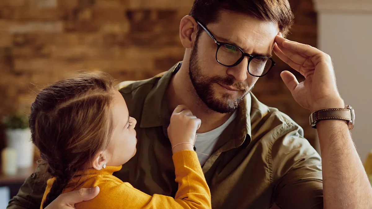 Guy Weaponizes Parenting Incompetence With Toddler, Seeks Support Online But Takes Heat Instead