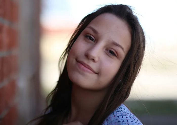 48 Guys Get Real About Female Traits That Women Think Would Win A Man Over, But Won’t