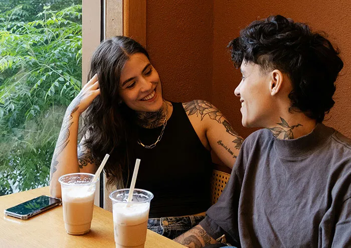 48 Guys Get Real About Female Traits That Women Think Would Win A Man Over, But Won’t