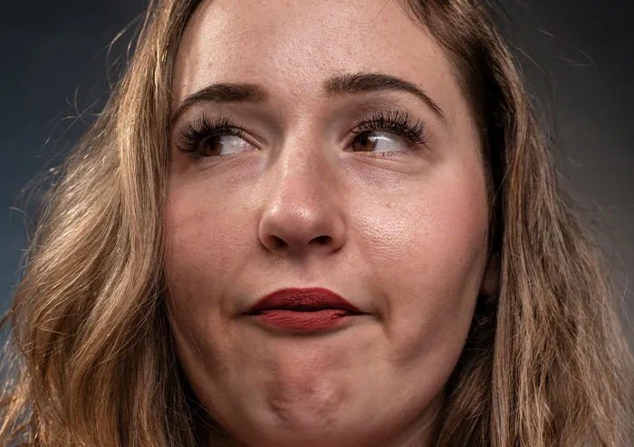 48 Guys Get Real About Female Traits That Women Think Would Win A Man Over, But Won’t