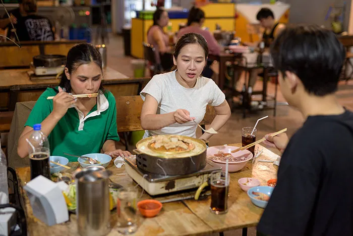 Servers Are Sharing Customer Horror Stories And These 40 Are True Nightmares