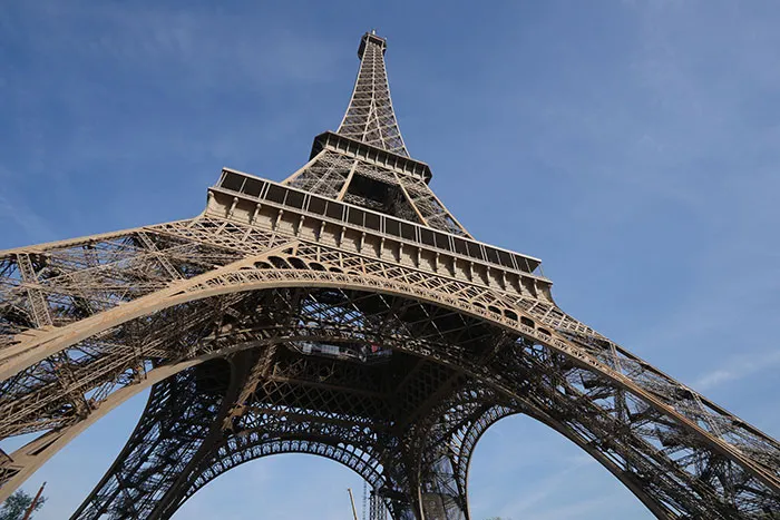 “Thought She Was Being Crazy”: 72 People Share The Close Calls They Still Think About