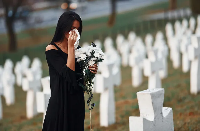 “Goodbye”: 36 People Who Woke Up, Chose Violence And Quit Their Jobs In Dramatic Fashion