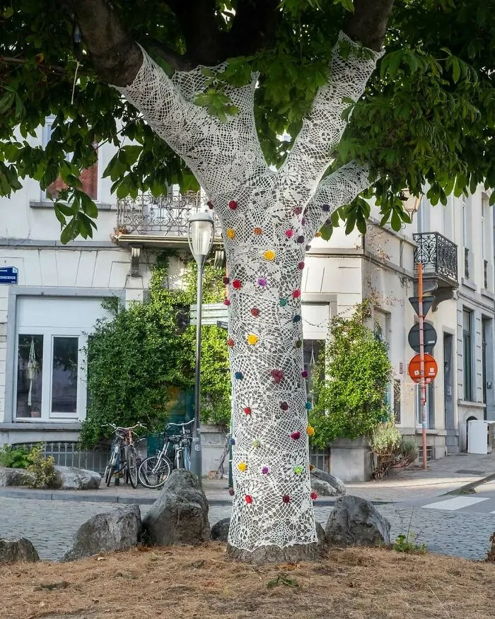 95 Bizarre Photos That Perfectly Encapsulate What It’s Like To Live In Brussels