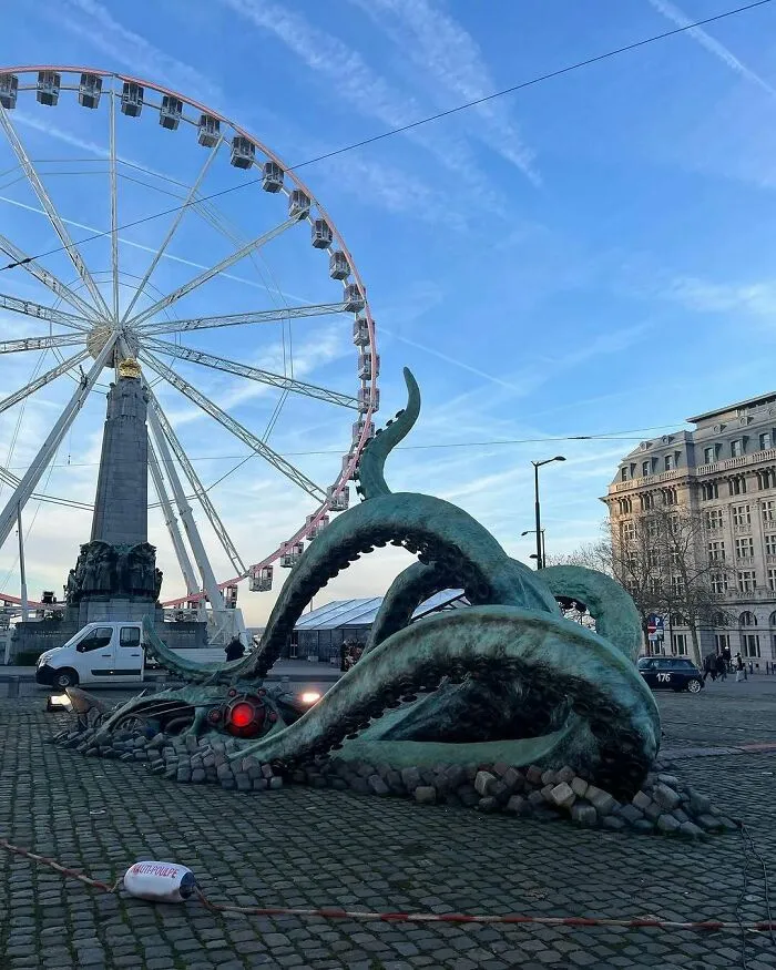 95 Bizarre Photos That Perfectly Encapsulate What It’s Like To Live In Brussels