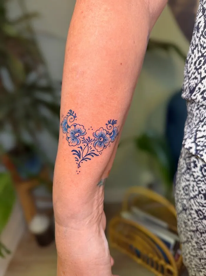 Inspired By The Old Dutch Tradition, I Started Bringing Delft Blue To Tattoos (28 Pics)
