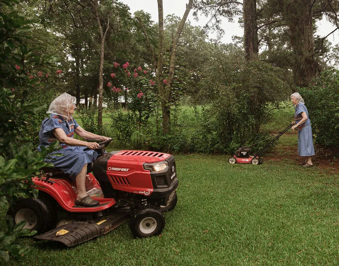 Fay And Gay: 24 Tender Moments Capturing A Life Lived Together