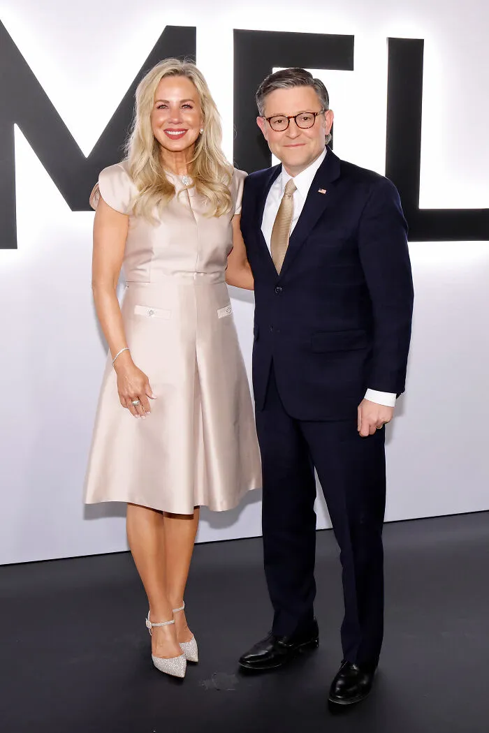 Kelly And Mike Johnson