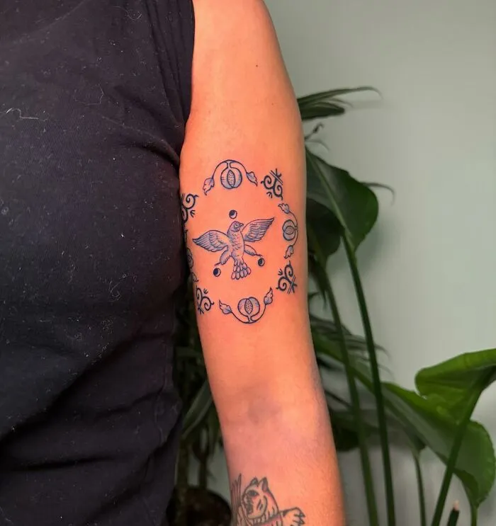 Inspired By The Old Dutch Tradition, I Started Bringing Delft Blue To Tattoos (28 Pics)