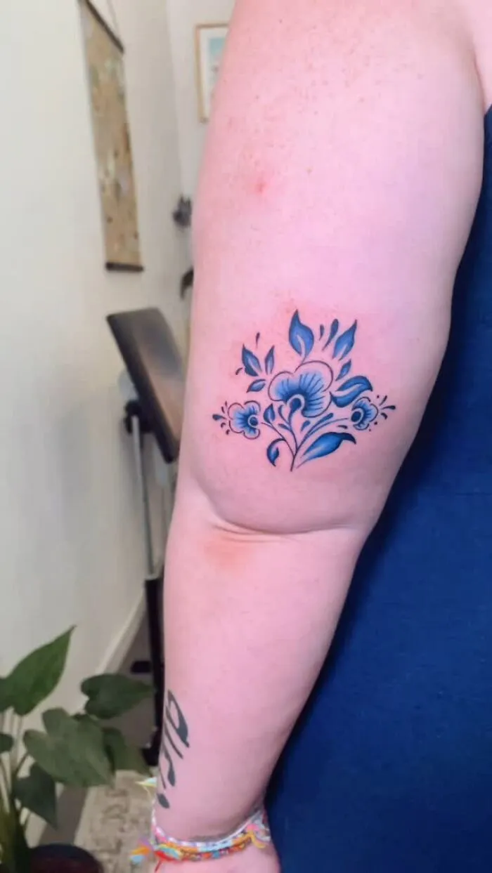Inspired By The Old Dutch Tradition, I Started Bringing Delft Blue To Tattoos (28 Pics)
