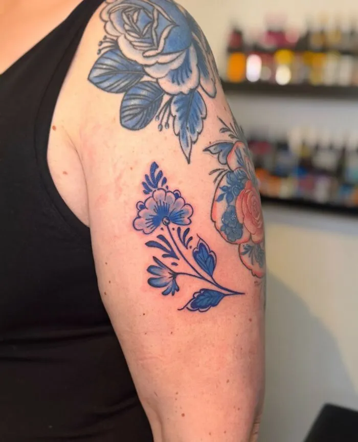 Inspired By The Old Dutch Tradition, I Started Bringing Delft Blue To Tattoos (28 Pics)