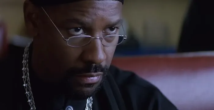 Training Day (2001) - Alonzo Harris bends the law at every turn, claiming only dirty hands can keep the streets clean.