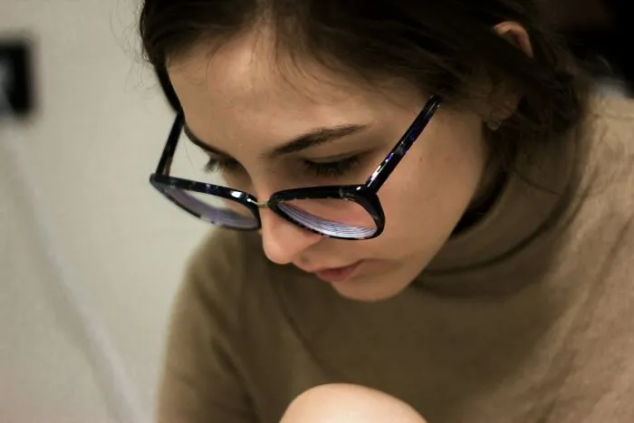 "Showers In Boiling Water": 46 Quirky And Funny Female Habits That Surprise Men The Most