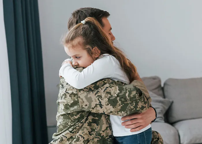 30 Of The Most Memorable Goodbyes Someone Witnessed Or Experienced