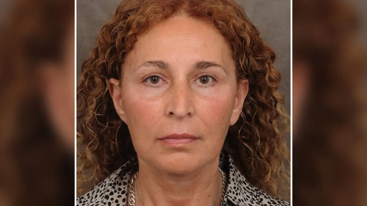 Plastic Surgeon Goes Viral After Dry Response To Facelift Critic Leaves Internet Laughing Hard