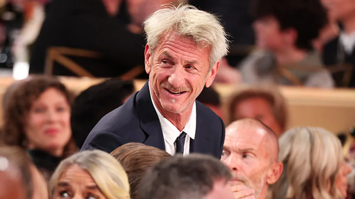 2026 Golden Globes Faces Chaos As "Arrogant Stars" Leave Early And Smoke At Tables Despite Ban