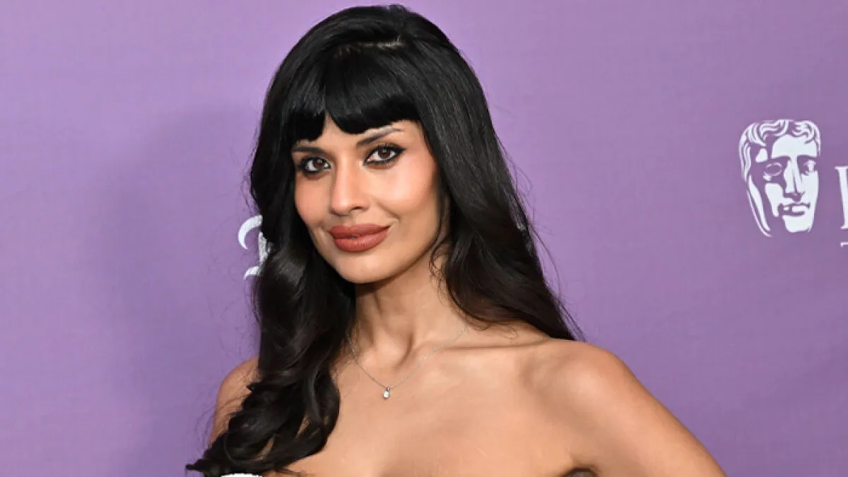 British Actress Jameela Jamil Brutally Insults "Villain" Blake Lively In Revealed Texts
