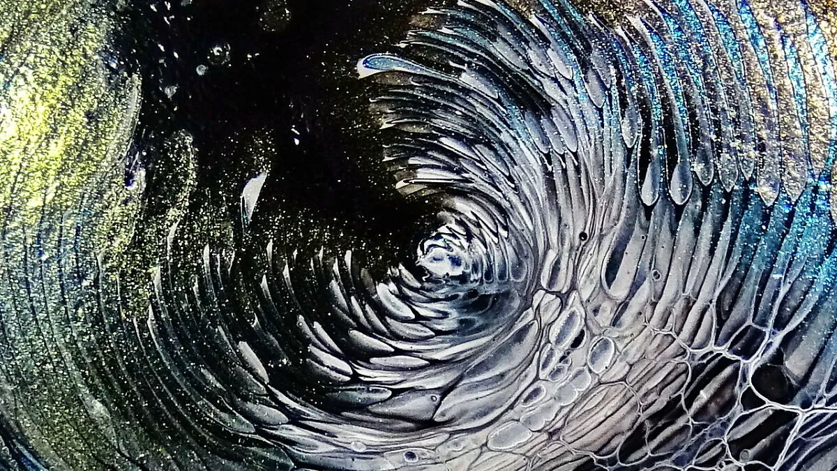 Dragonfly Glaze Magic Color Shifting Acrylic Pour