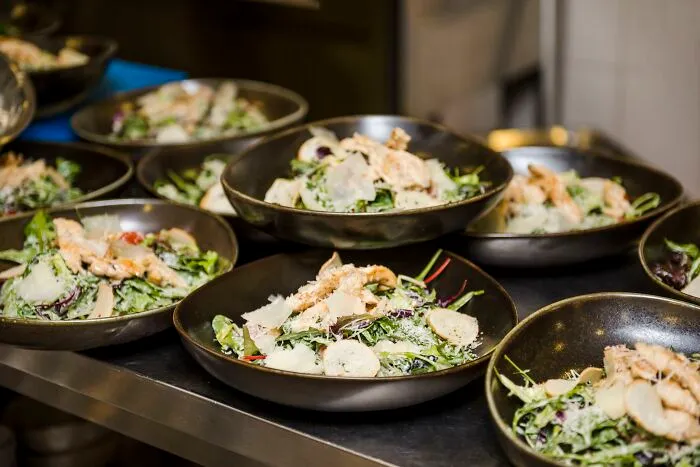 "Haunts Me To This Day": 58 Moments Workers From All-You-Can-Eat Establishments Can't Forget