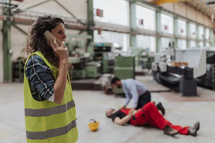911 Operators Explain 11 Dos And Don’ts To Make Emergency Calls More Effective
