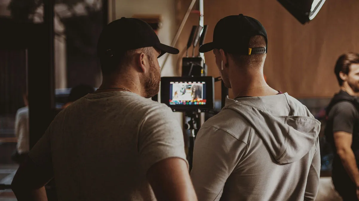 45 Film Crew Members Reveal Which Stars Were Absolute Nightmares On Set