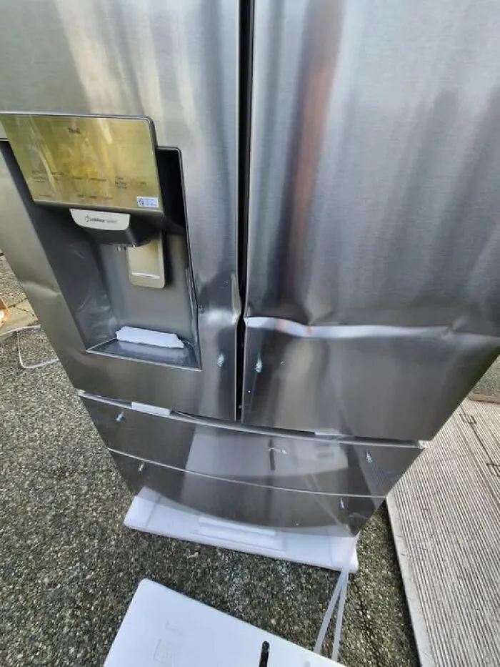 After Weeks Of Waiting They Delivered The Fridge Looking Like This