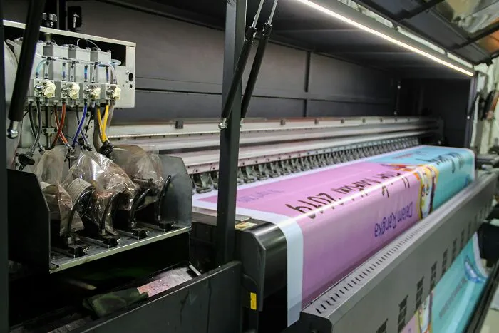 30 Juicy Stories From Folks Who Work In “Boring” Industries That Will Probably Surprise You