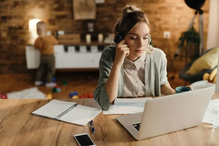 36 Extremely Overrated Adult Goals People Chase That Are A Waste Of Time