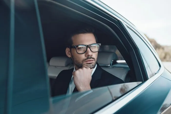 36 Extremely Overrated Adult Goals People Chase That Are A Waste Of Time