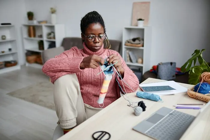 54 Women Who Live Alone Share The Smartest Ways They Keep Themselves Safe