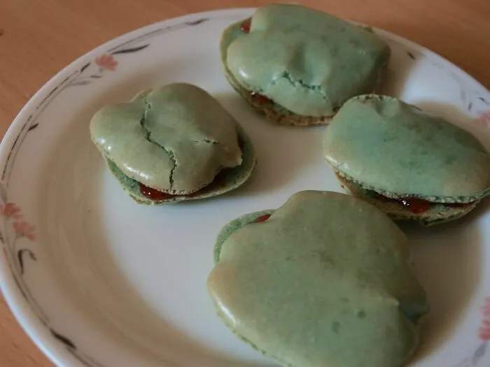Mi madre intentando hacer macarons franceses