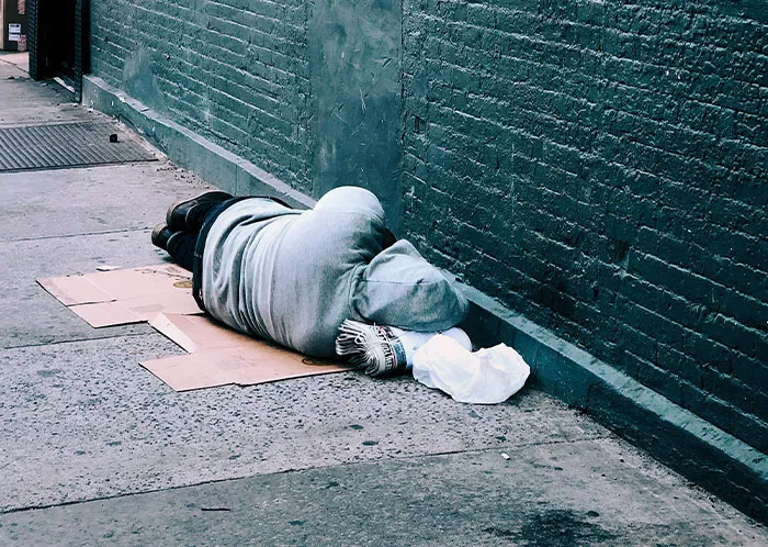 46 Of The Creepiest Things Unhoused People Have Experienced On The Streets