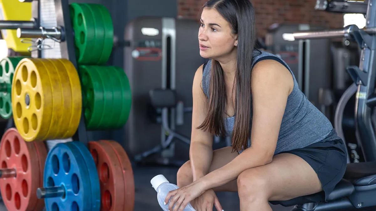 Woman Cuts Her Hair, Starts Going To The Gym Again, Insecure Hubby Has A Meltdown