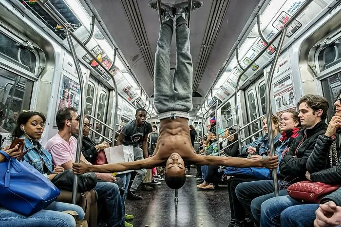 This Street Photographer Captures Raw And Human Moments In Everyday Life (40 Pics)