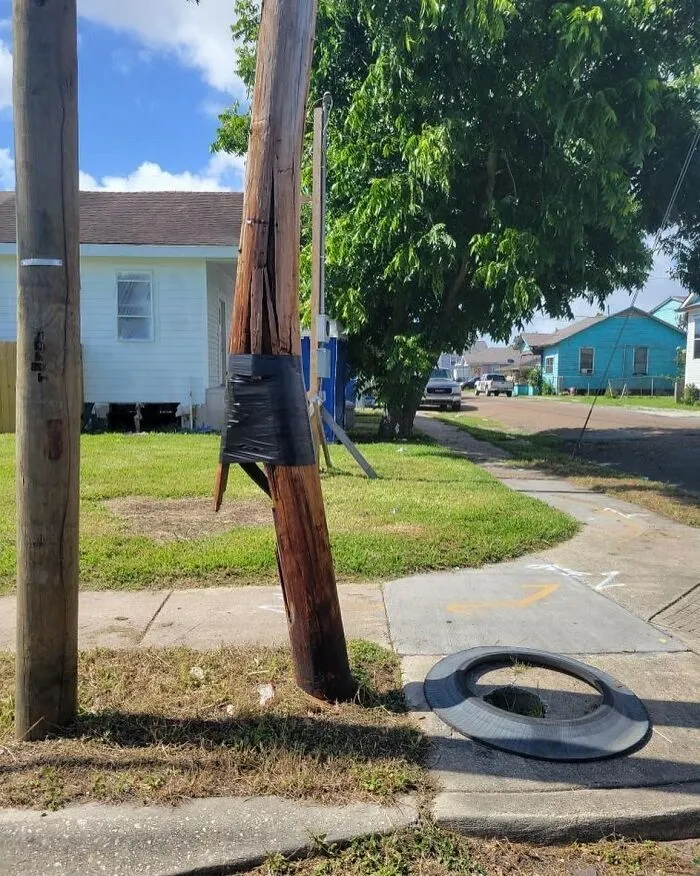 Look At This Splint. New Orleans And Dorgenois