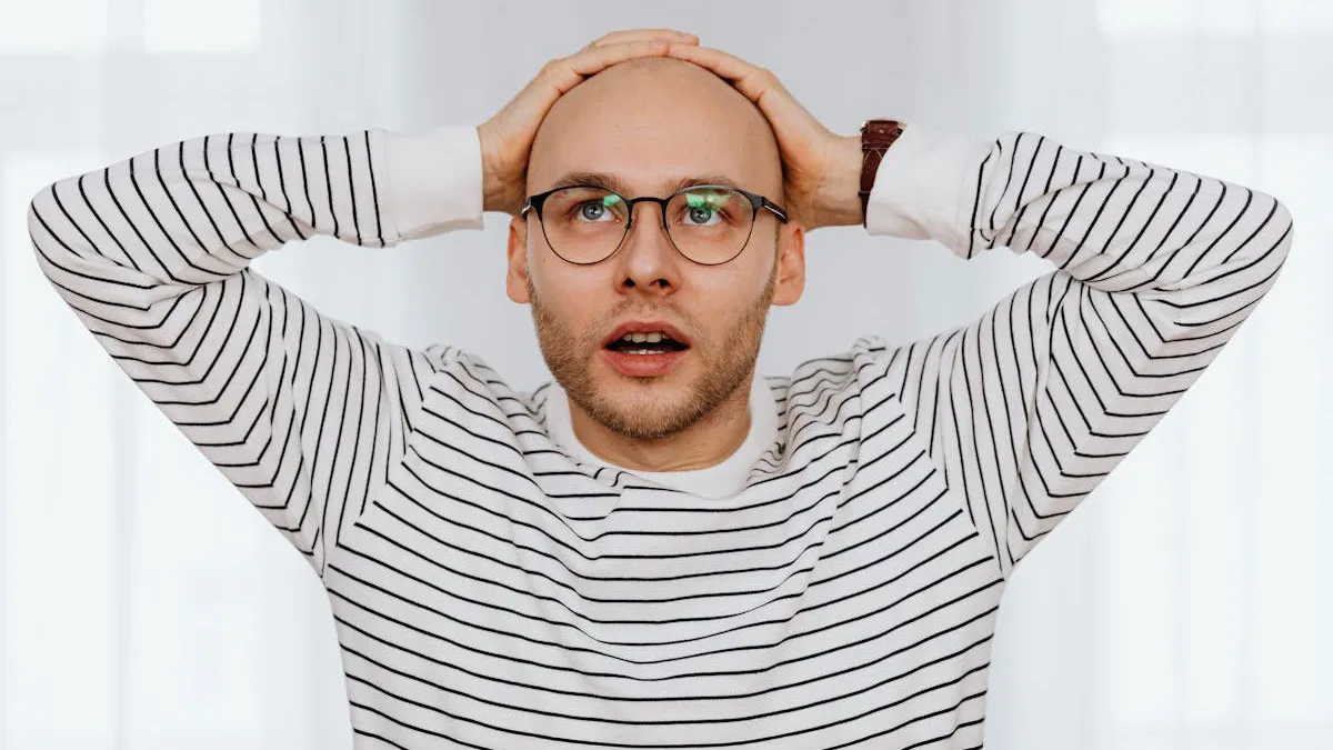 Man Cuts Off Financial Support After Discovering Girlfriend’s Affair, She Completely Loses It