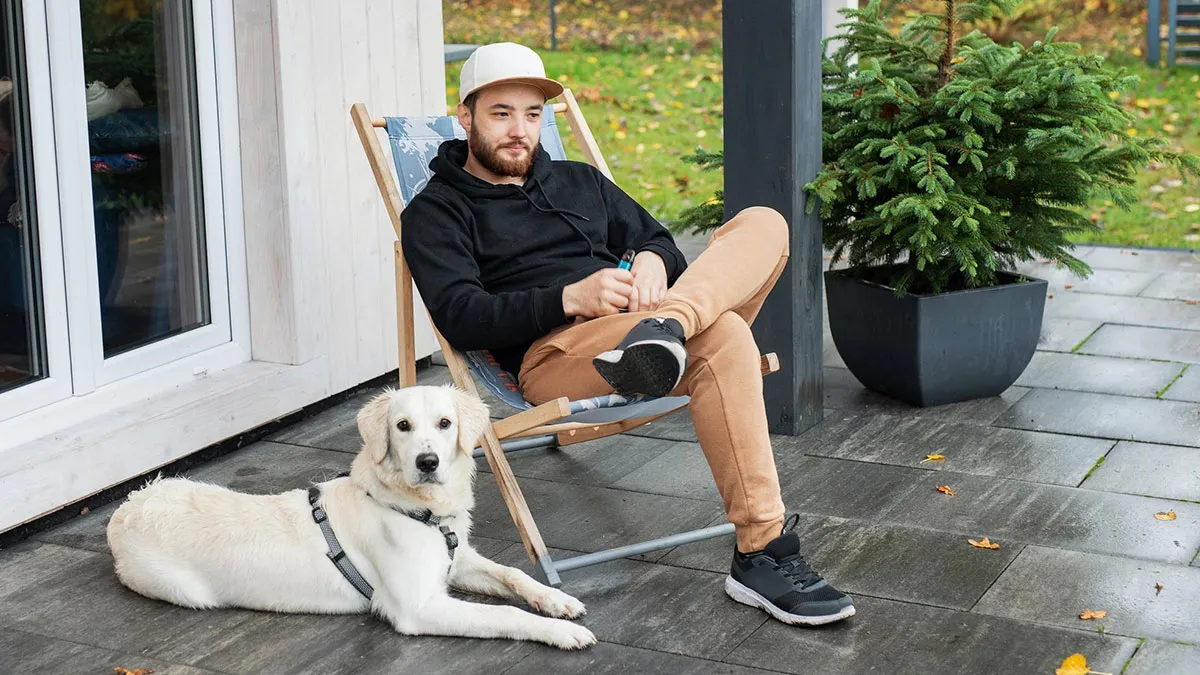 Man Is Told He Can't Use His Own Deck, Neighbors Have A Meltdown When He Refuses