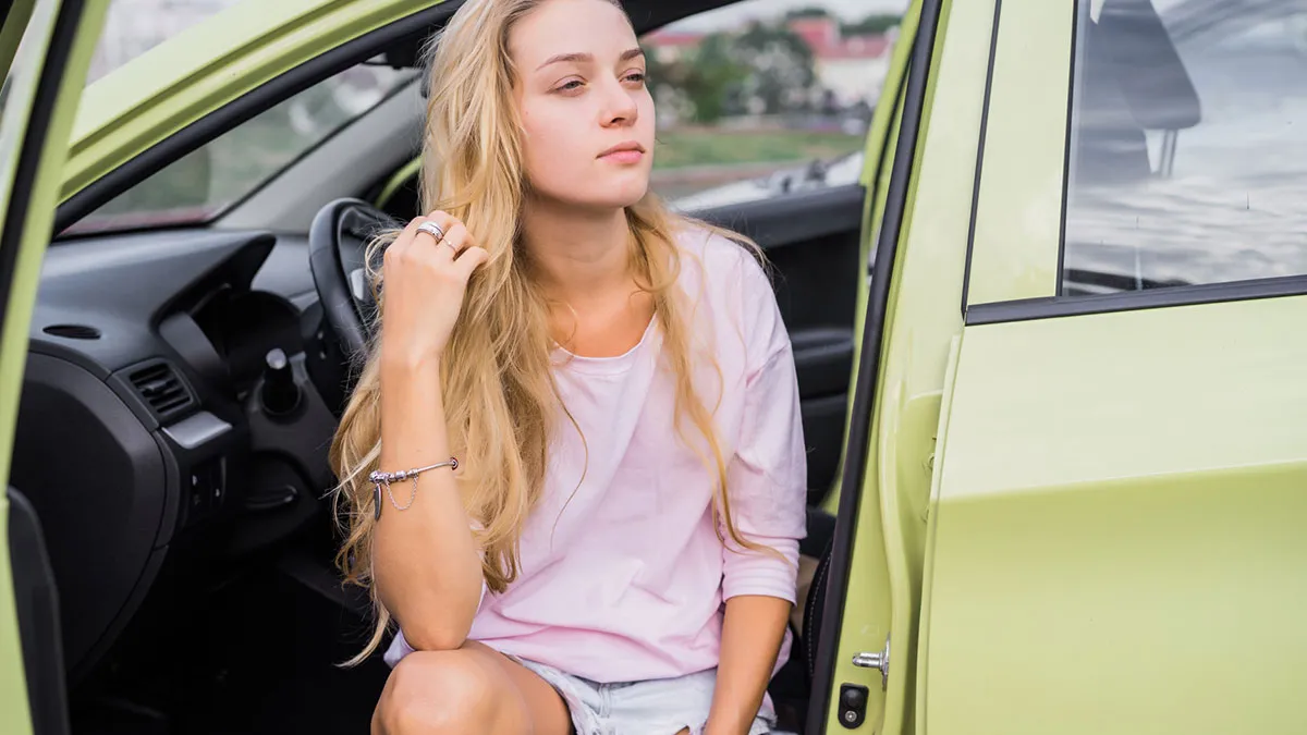 20YO Loses It After Mom Calls Her Useless, Watches House Fall Apart After She Moves Out