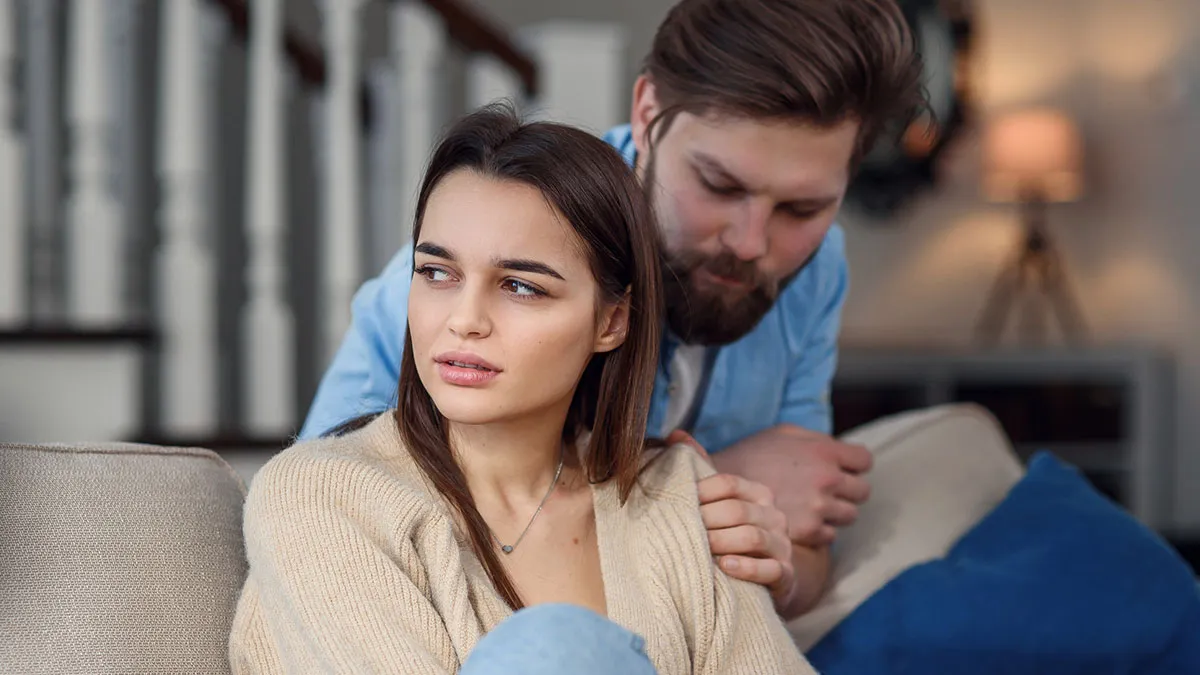 Family Drama Erupts As Neglected Daughter Goes No-Contact With Toxic Parents And Favored Sister