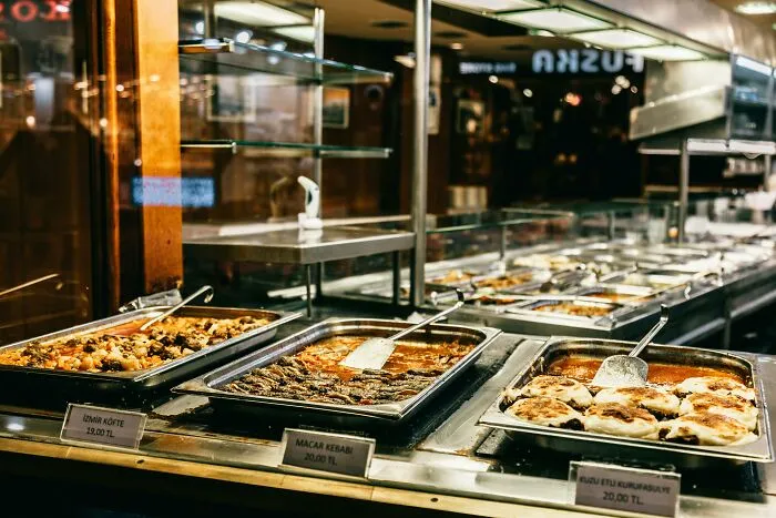 "Haunts Me To This Day": 58 Moments Workers From All-You-Can-Eat Establishments Can't Forget