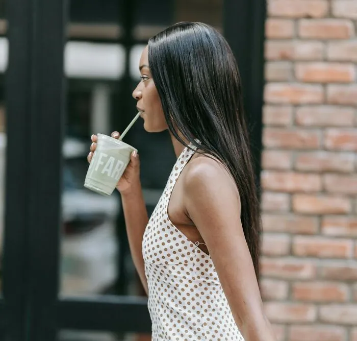 54 Women Who Live Alone Share The Smartest Ways They Keep Themselves Safe