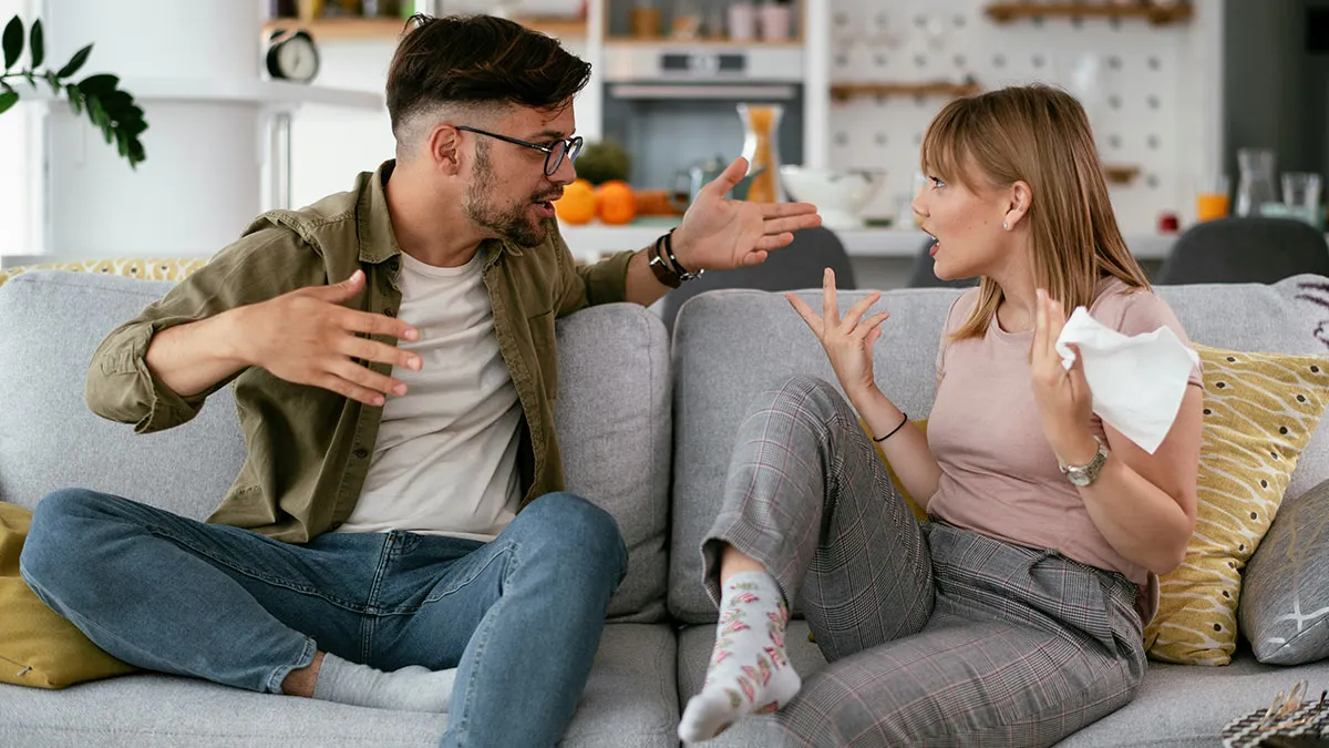 Man Decides Engagement Depends On GF Giving Him Full Access To Her Money, She Just Laughs At Him