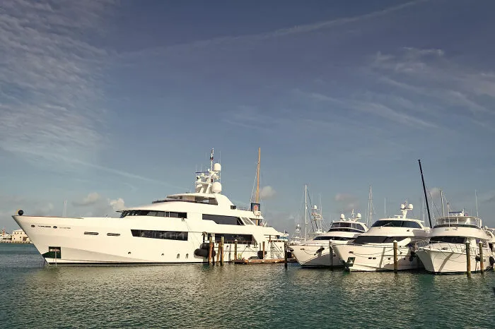 40 Baffling Things The Wealthy Do That The Rest Of Us Will Simply Never Understand
