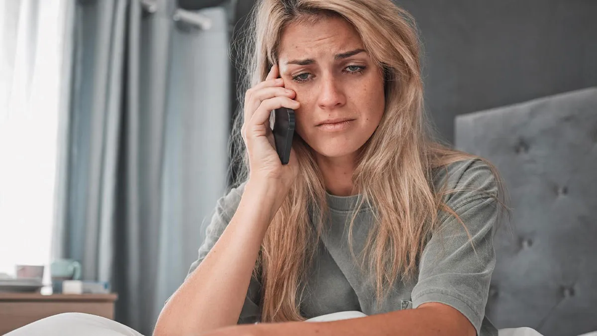 Friend Who Abandoned A Grieving Widow Comes Crawling Back For Sympathy, Gets An Ice-Cold Rejection