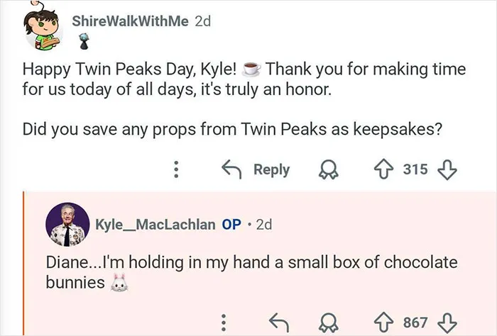 Reddit conversation showing Kyle MacLachlan from Twin Peaks answering fan questions about props.